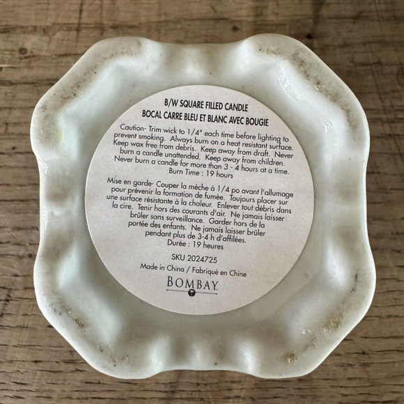 Bombay Company Candle White With Blue Flowers Bocal Carre Unburned Unscented - Picture 3 of 10